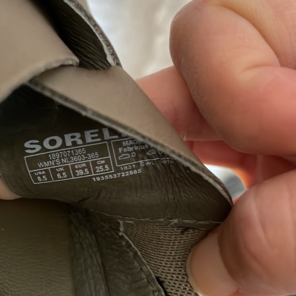New SOREL Roaming Crisscross Slide Sandal - Picture 8 of 8